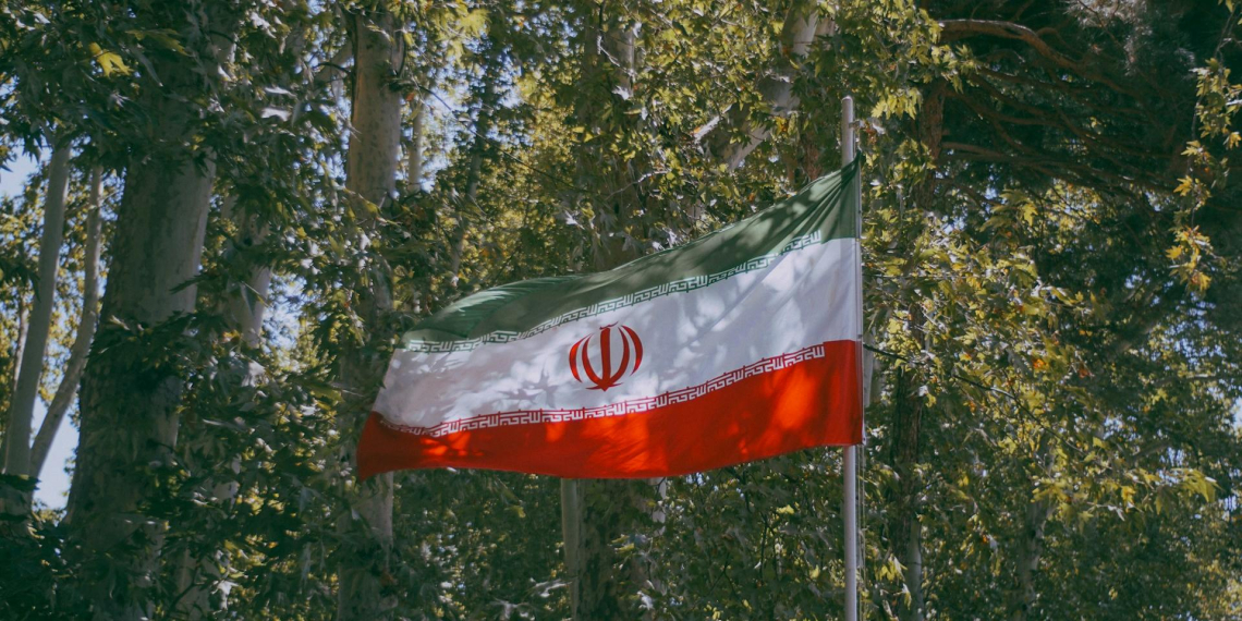 Al Arabiya: США и Иран договорились о продлении перемирия на 2 месяца
