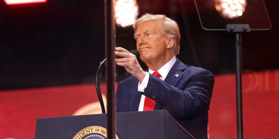 Трамп объявил о подписании Израилем и ХАМАС первого этапа мирного плана