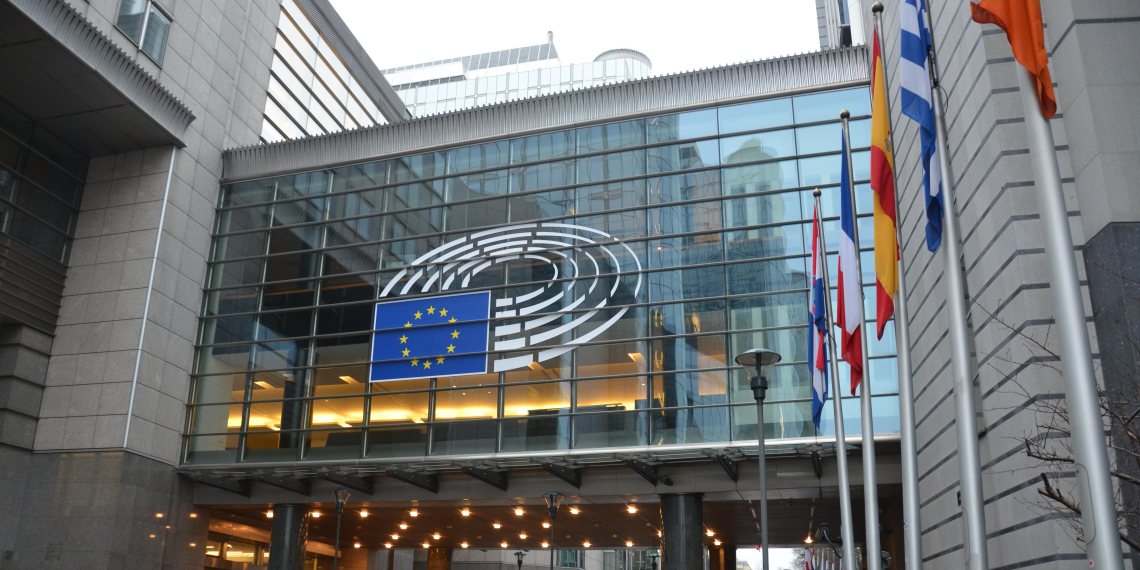 Полиция Бельгии обыскала депутатов Европарламента по подозрению в коррупции вокруг ЧМ-2022