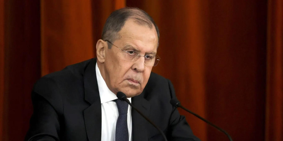 Лавров объяснил, почему Киев не вправе требовать территориальной целостности