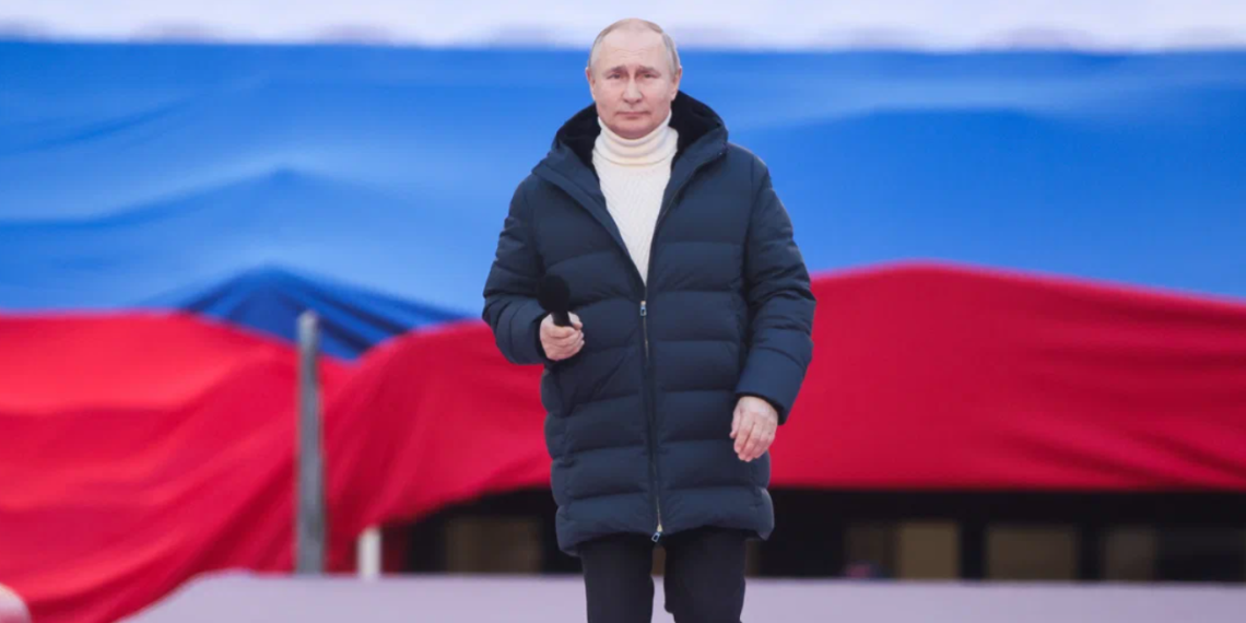 "Когда мы вместе, нам нет равных": Владимир Путин выступил на митинге-концерте в Лужниках
