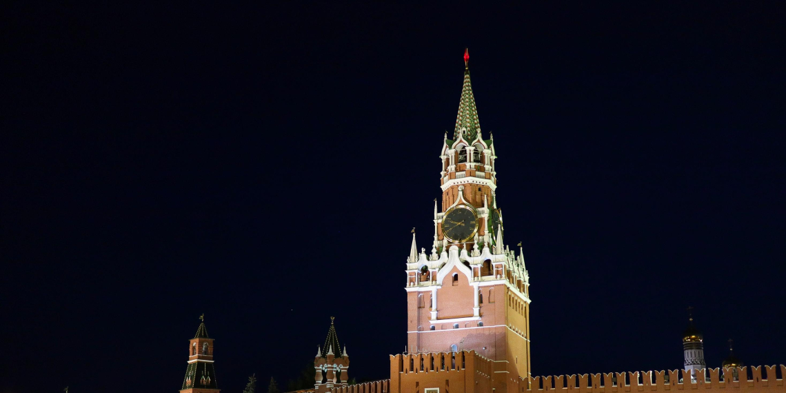 В Кремле назвали условие возобновления работы Whatsapp в России