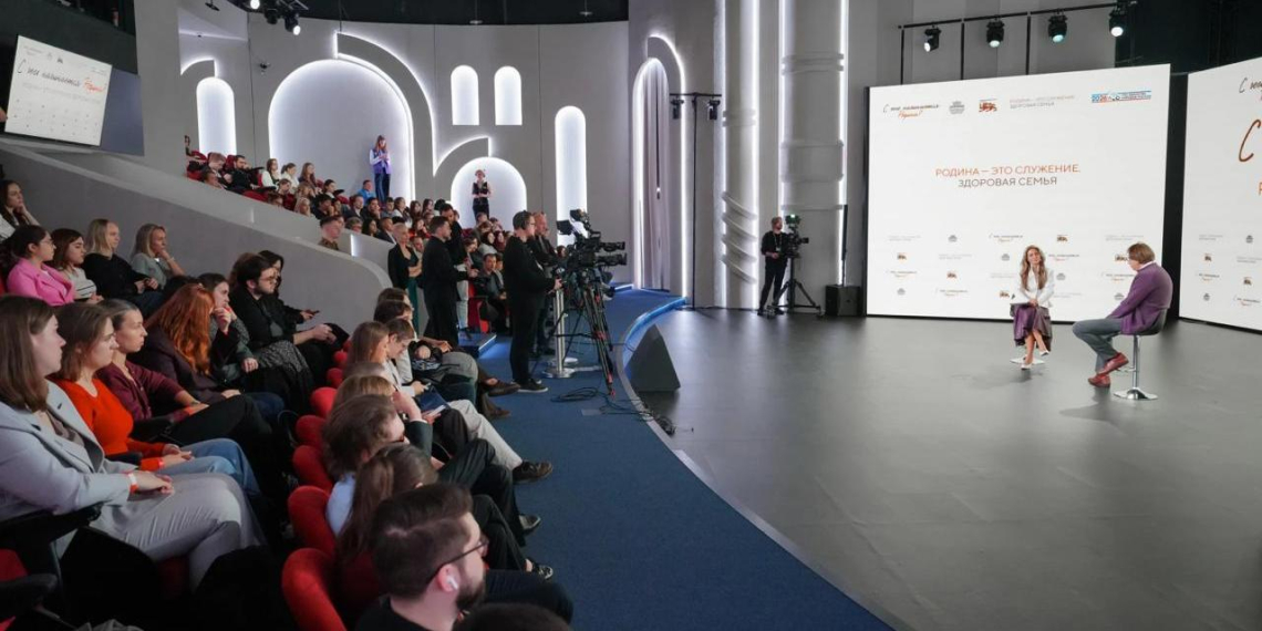 В НЦ "Россия" прошла первая встреча цикла "Родина – это служение" 