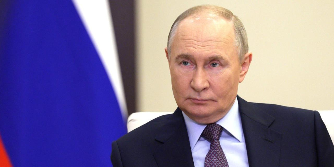 Путин предложил учредить День языков народов России 