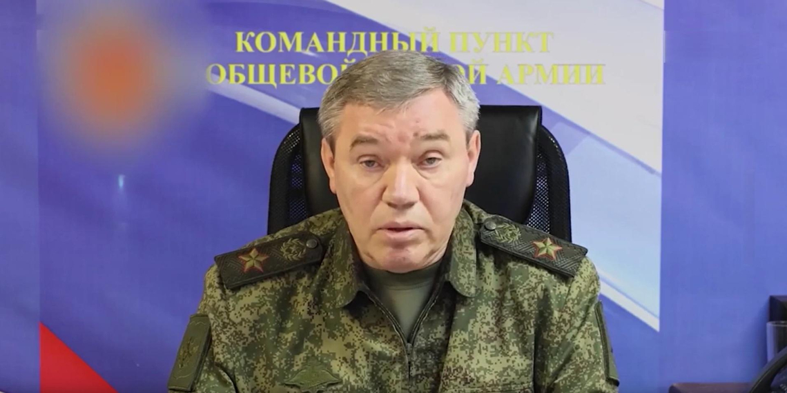 Герасимов: армия России освободила ЛНР и наступает на всех направлениях