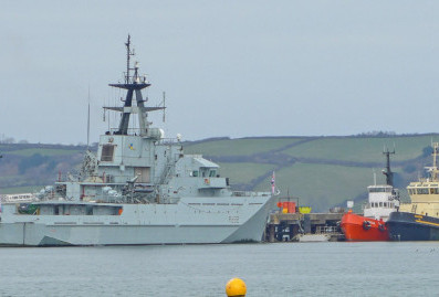 Британские ВМС перехватили российский военный корабль у берегов Великобритании