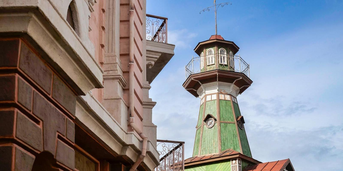 В кинопарке "Москино" воссоздали корабль и верфи времён Петра I для съёмок фильма