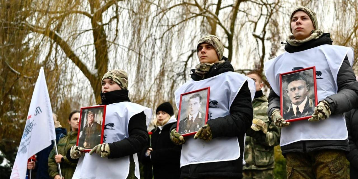 В регионах России прошли памятные мероприятия в День Неизвестного Солдата 