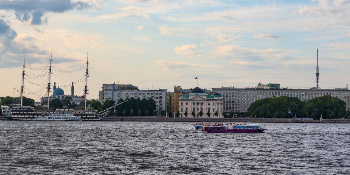 Число путешествующих по России туристов выросло в 1,5 раза за год