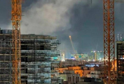 Иран поразил кувейтский танкер с нефтью в порту ОАЭ