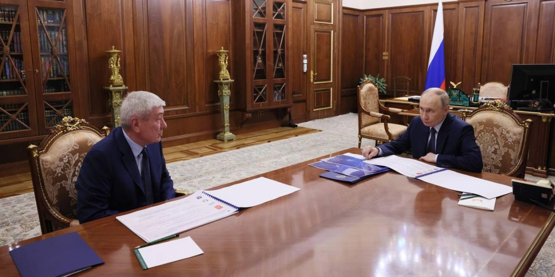 Путин провел встречу с главой Росфинмониторинга