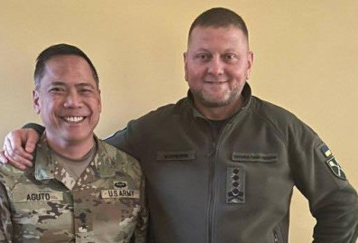 Следивший за помощью Украине американский генерал потерял в поезде секретные документы