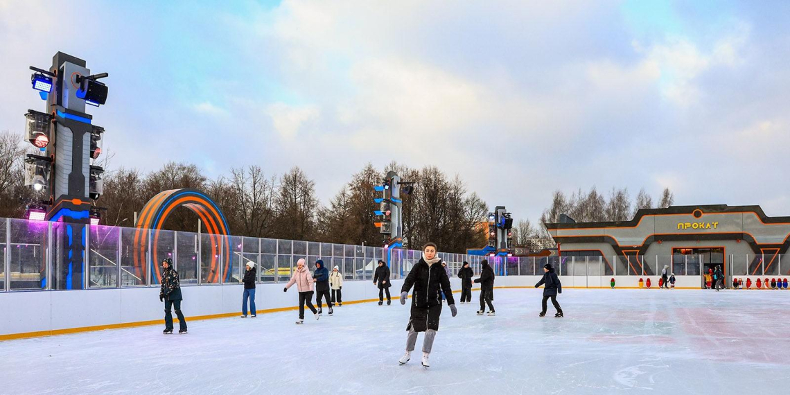 "Мосбилет": бесплатные катки работают на 25 площадках столицы