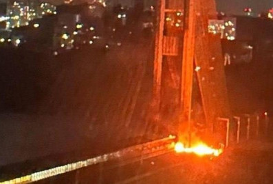 В Киеве после российских ударов ограничили движение по мостам через Днепр