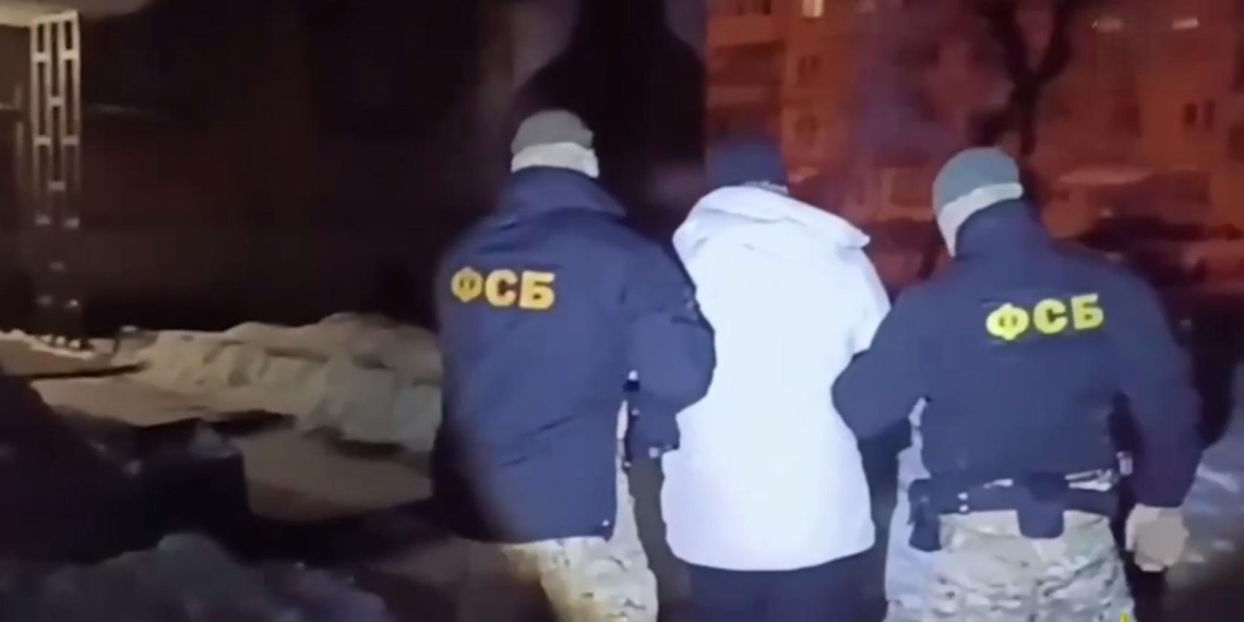 В Магнитогорске задержали начальника центра "Э" по подозрению в продаже данных