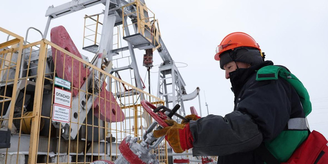 Bloomberg: Россия каждый день теряет $172 млн из-за ценового потолка на нефть