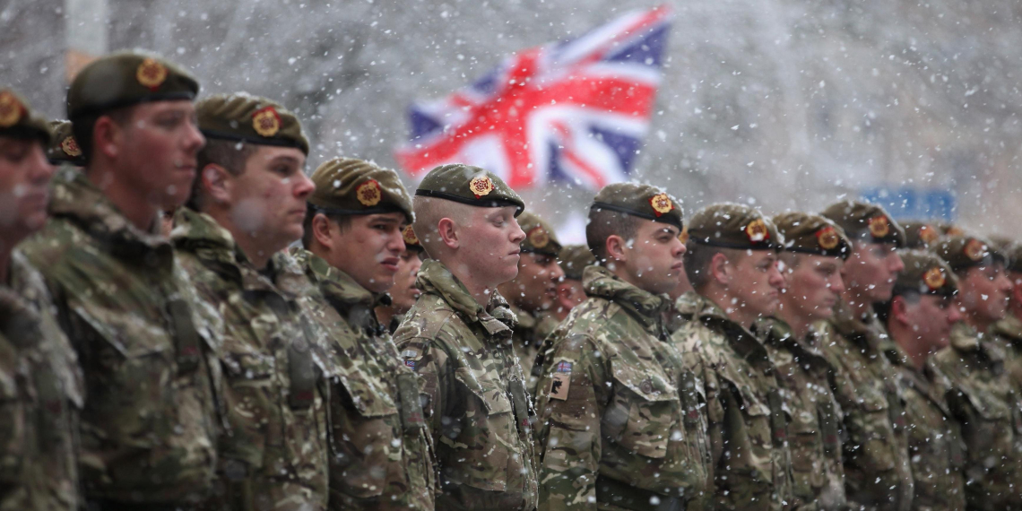 В парламенте Британии признали "плачевное" состояние армии после критики США