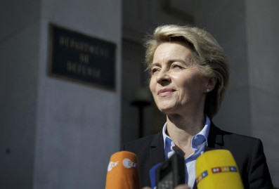 ЕК одобрила "репарационный" кредит Украине за счет изъятия российских активов