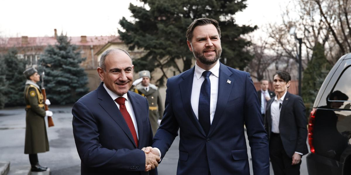 Пашинян заверил, что Армения никогда не будет против России