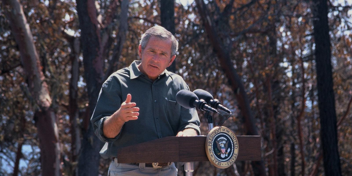 США рассекретили разговор Путина с Бушем за день до вторжения в Ирак