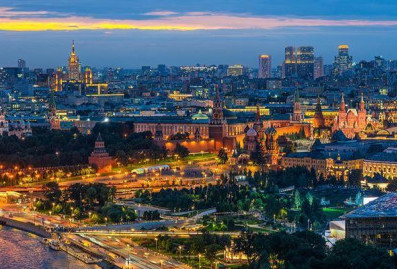 Глава Минстроя отметил достижения Москвы в благоустройстве и капремонте