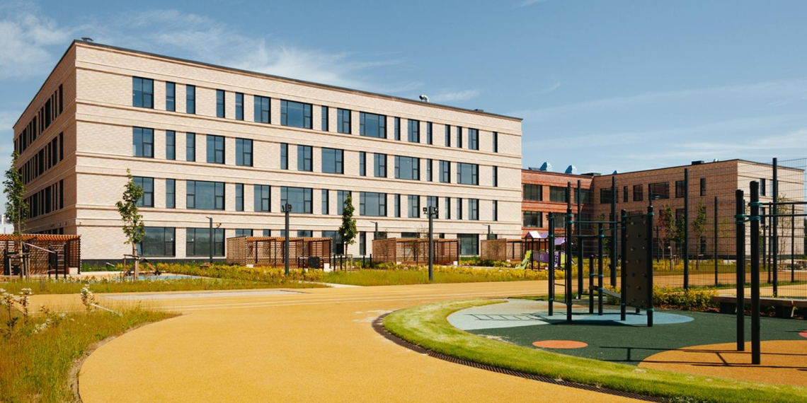 Собянин рассказал, как преобразятся школьные территории к новому учебному году