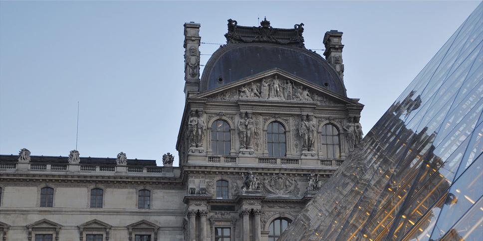 Похитители ценностей из Лувра попытались их продать