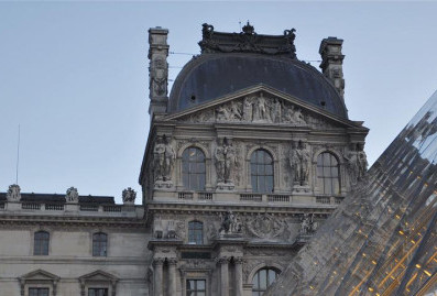 Похитители ценностей из Лувра попытались их продать