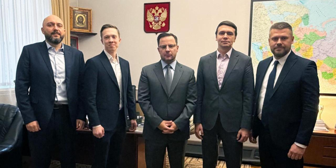 Финалисты "Лидеров России. Политика" встретятся с наставником из администрации президента