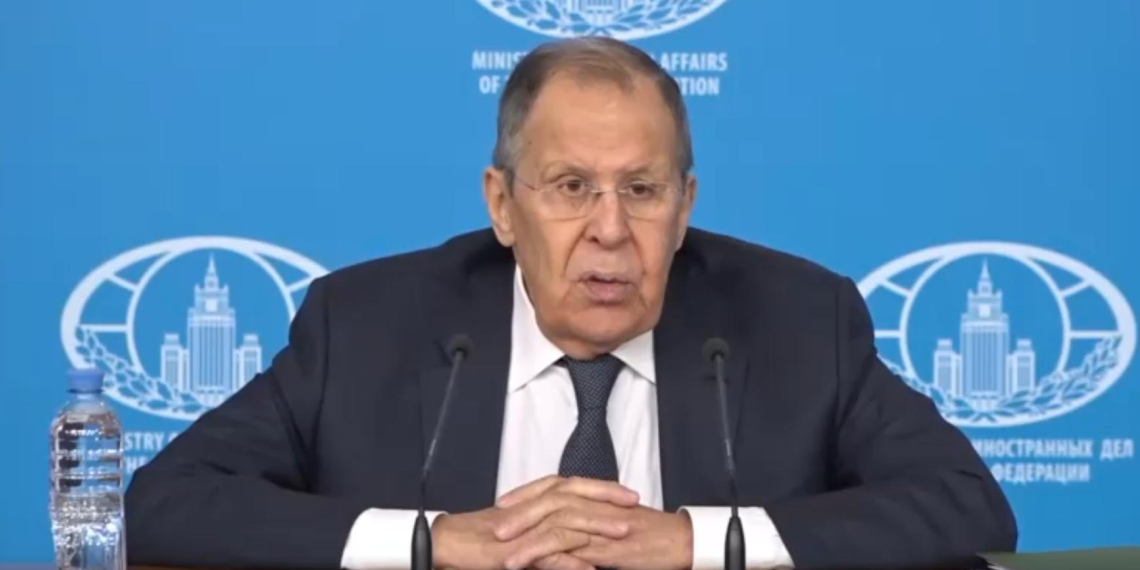 Лавров заявил о риске распада НАТО