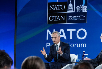 Генсек НАТО отверг предложение Польши сбивать российские ракеты над Украиной
