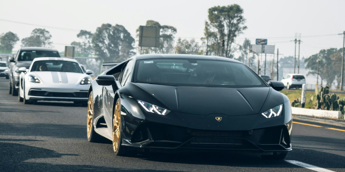 Польскую компанию наказали за экспорт в Россию Lamborghini и Bentley