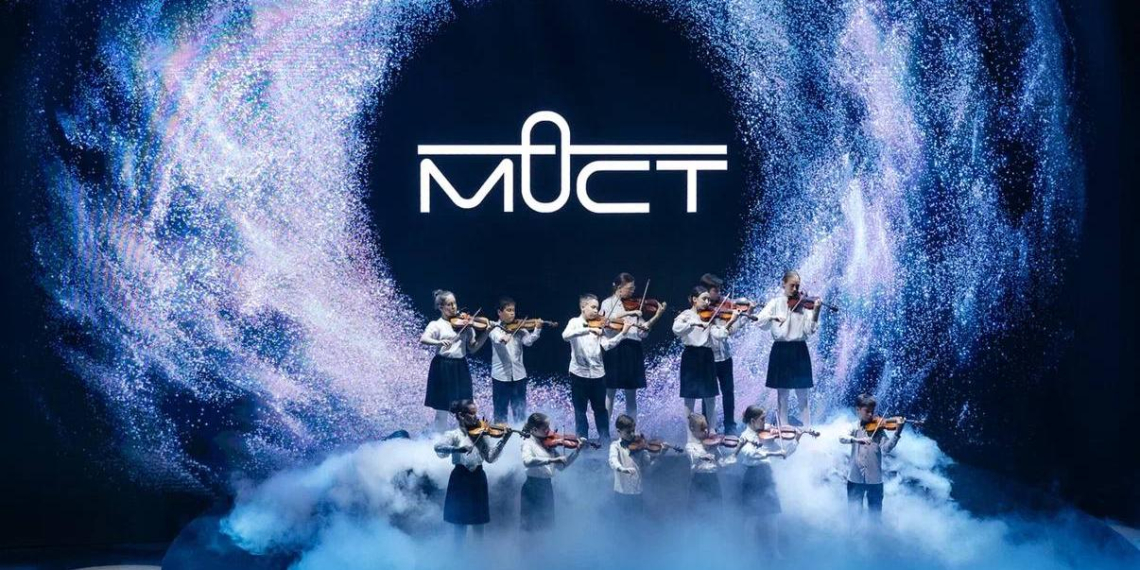 В Крыму на втором кинофестивале "Мост" показали 90 фильмов о героях