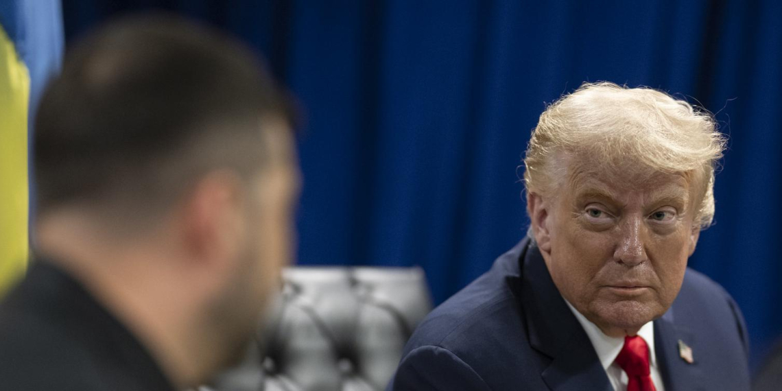 Reuters: Трамп обсуждал с Зеленским гарантии безопасности для России