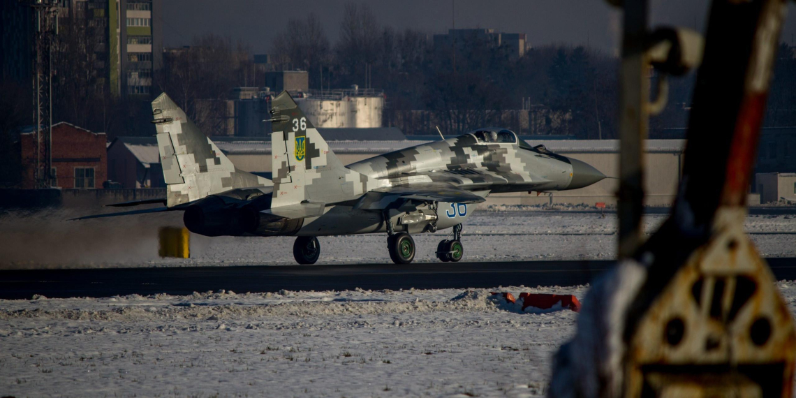 Financial Times: у Украины заканчиваются самолеты, авиазапчасти и летчики