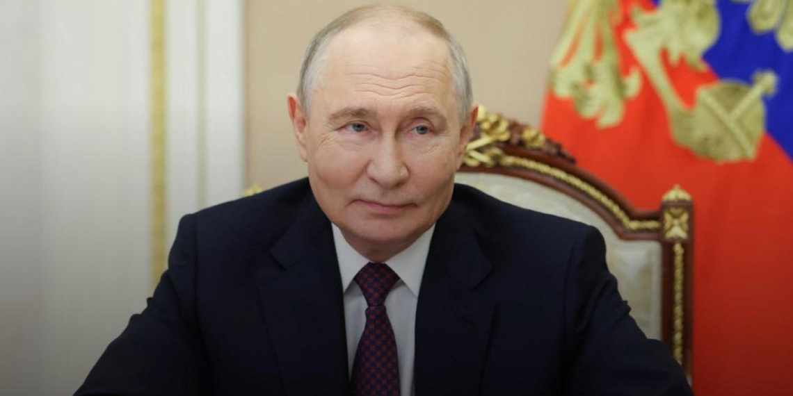 Абсолютное большинство россиян признают Владимира Путина одним из наиболее влиятельных мировых лидеров 