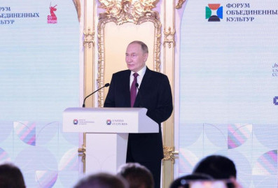 Путин назвал сохранение исторической памяти важнейшей задачей культуры