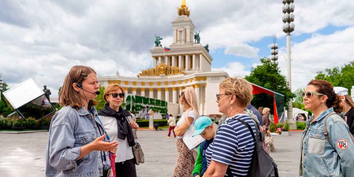Собянин: вторая очередь креативного кластера в "Сколково" откроется в этом году