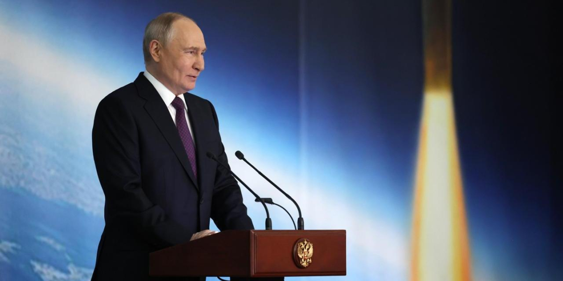 Путин приехал на юбилейный съезд Союза машиностроителей России 