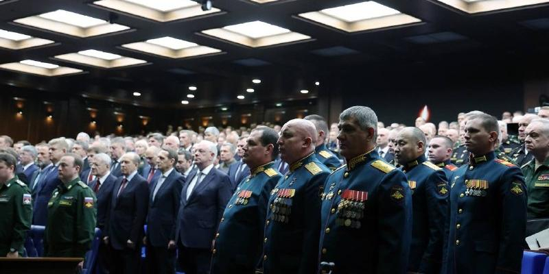 Коллегия Минобороны рассмотрела развитие беспилотных войск и поставки вооружений 
