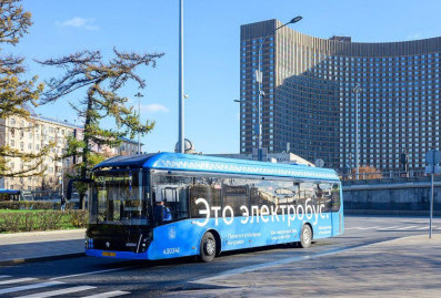 Собянин: в 2030 году количество электробусов в Москве достигнет 5900