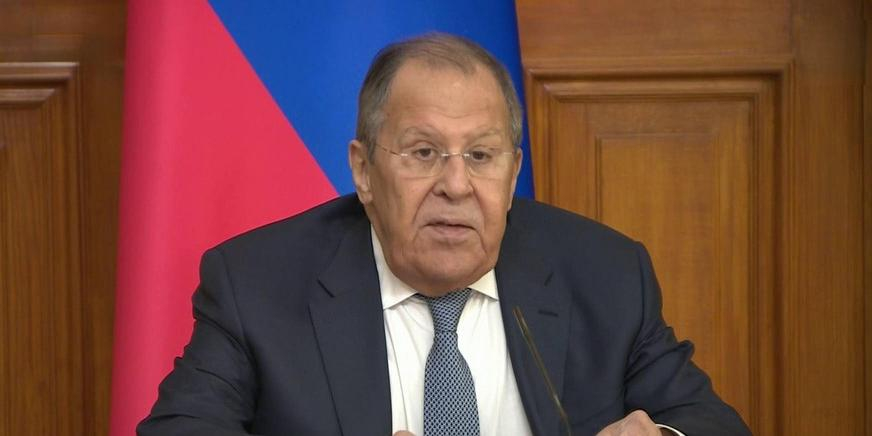 Лавров заявил о попытке Киева атаковать резиденцию Путина почти сотней БПЛА