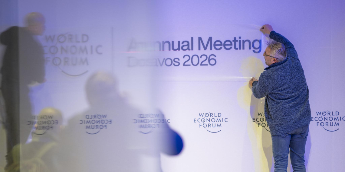 Financial Times: Украина уступила Гренландии место в повестке форума в Давосе