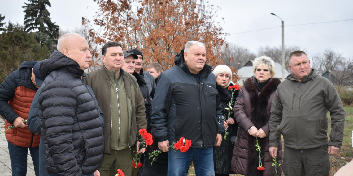 В День Неизвестного Солдата в исторических регионах России прошли памятные мероприятия 