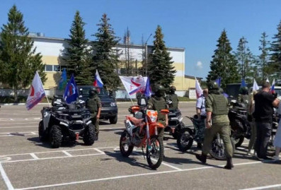 "Единая Россия" передала автотехнику бойцам 331-го гвардейского парашютно-десантного полка