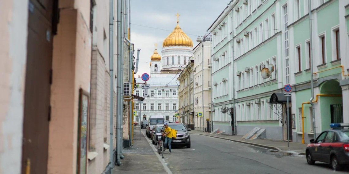 Две трети россиян считают себя православными 