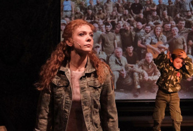 Московский театр Et Cetera проводит выездные представления для участников СВО