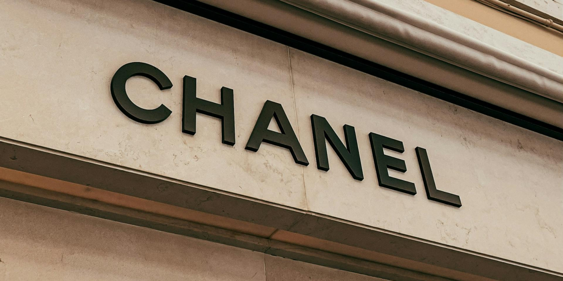 Chanel решил уйти с российского рынка