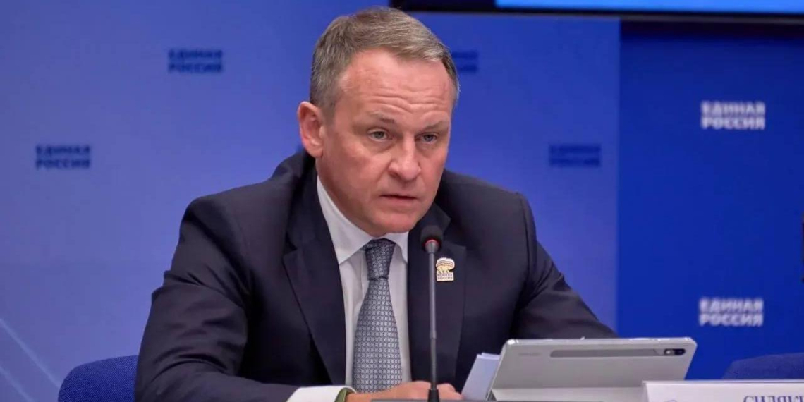 "Единая Россия" обратилась в Генпрокуратуру после отказа таксиста везти ветерана СВО и его семью 