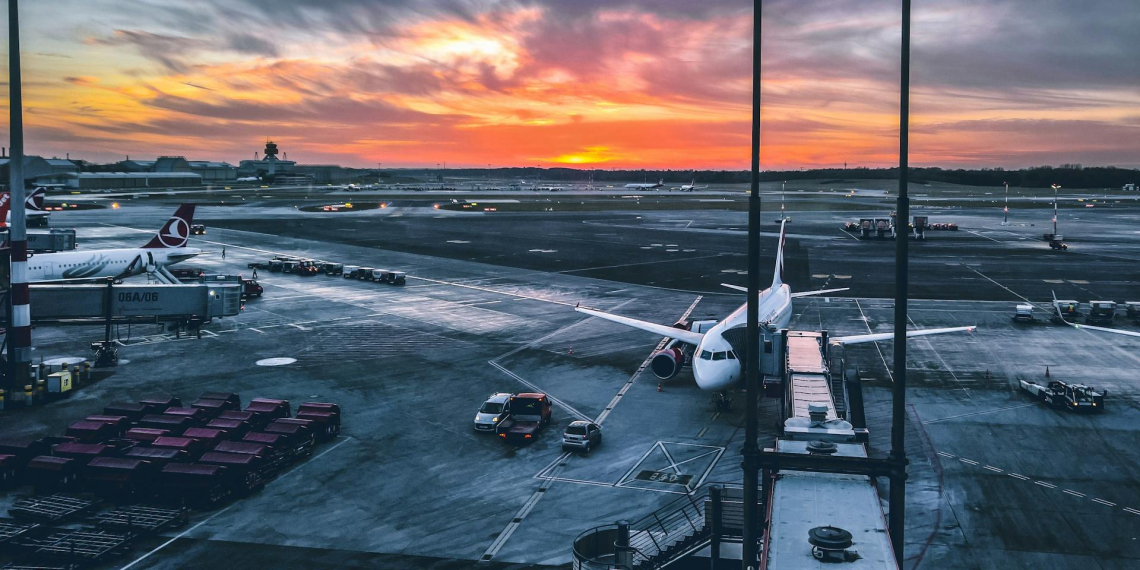 В Европе предрекли дефицит авиакеросина уже в мае